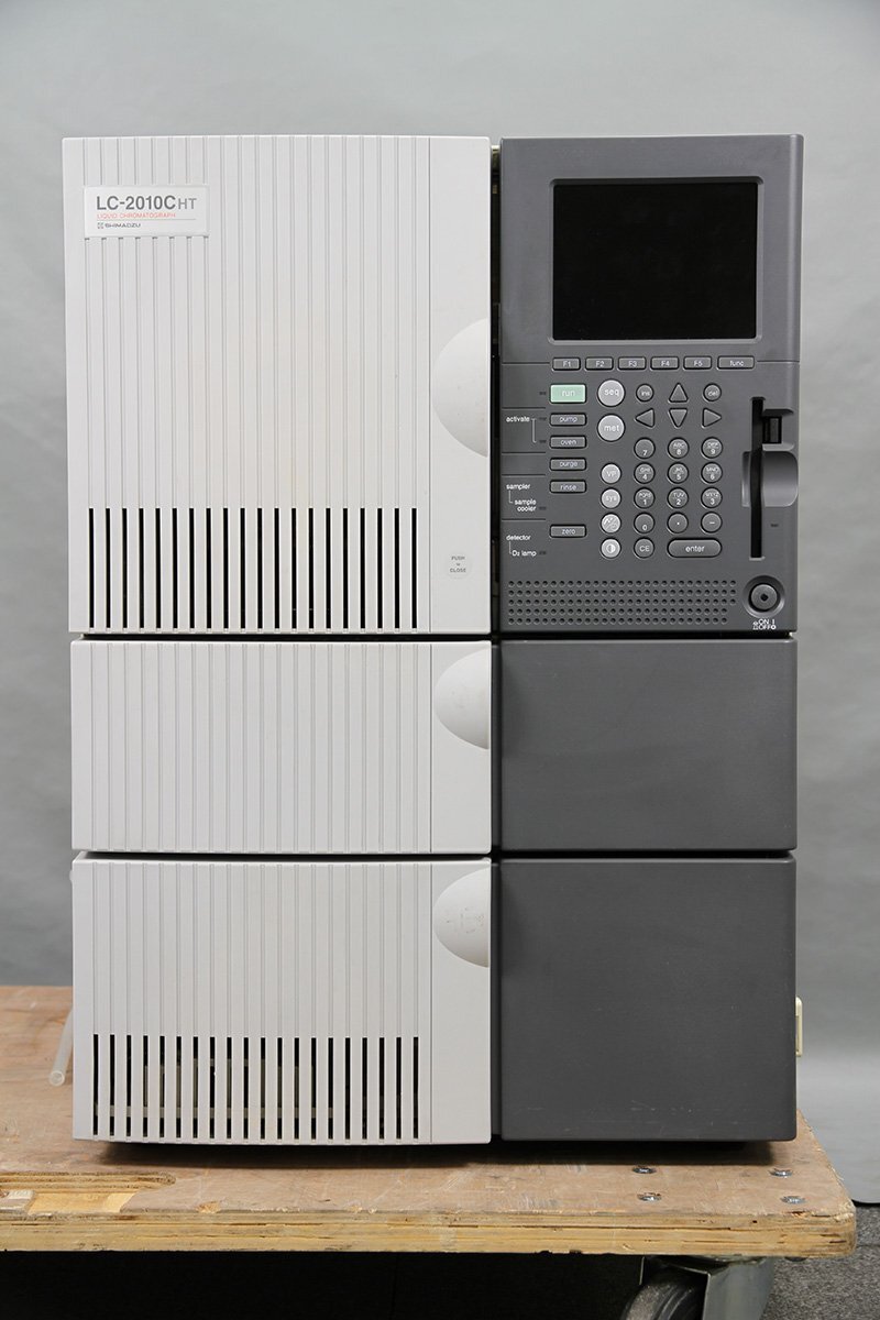 Shimadzu LC-2010C HT Liquid Chromatograph (for parts or not working) [t1246778433]