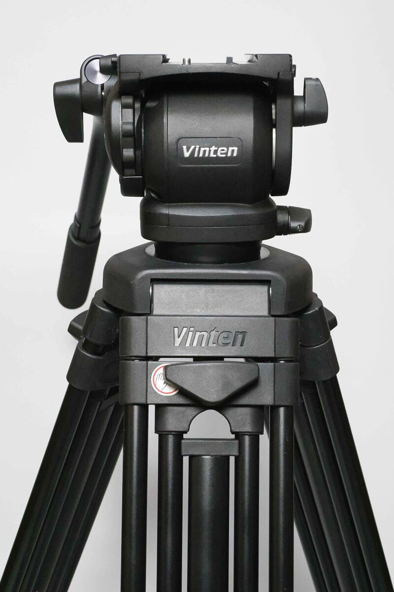 Vinten Vision blue Pan and Tilt Head Tripod Set [s1248082468]
