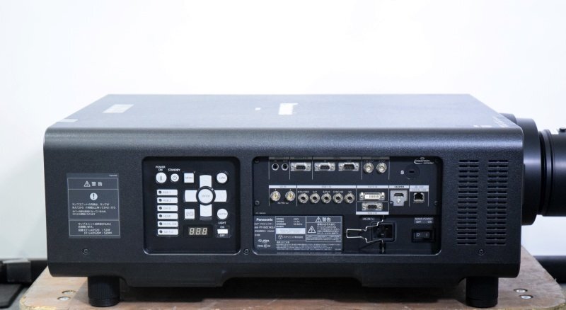 Panasonic PT-DZ21K2J Projector 20000lm with ET-D75LE6 Lens [1248587668]