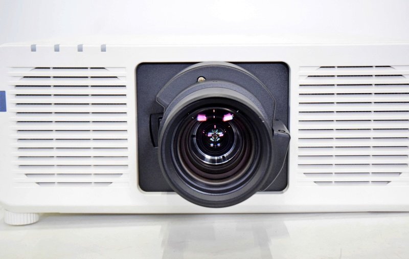 Panasonic PT-REZ80JLW Projector 8000lm 1-chip DLP Lens ET-C1T700 [f1186729997]
