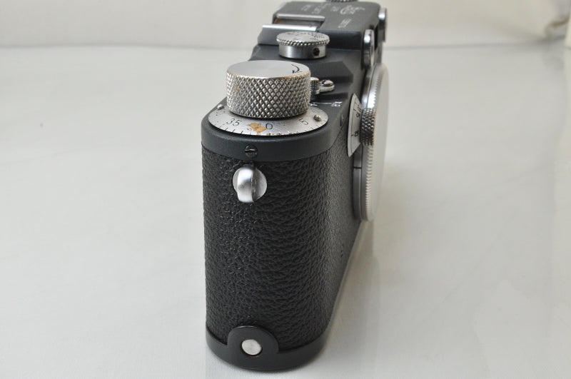 Leica IIIc Refurbished Camera [h1204810599]
