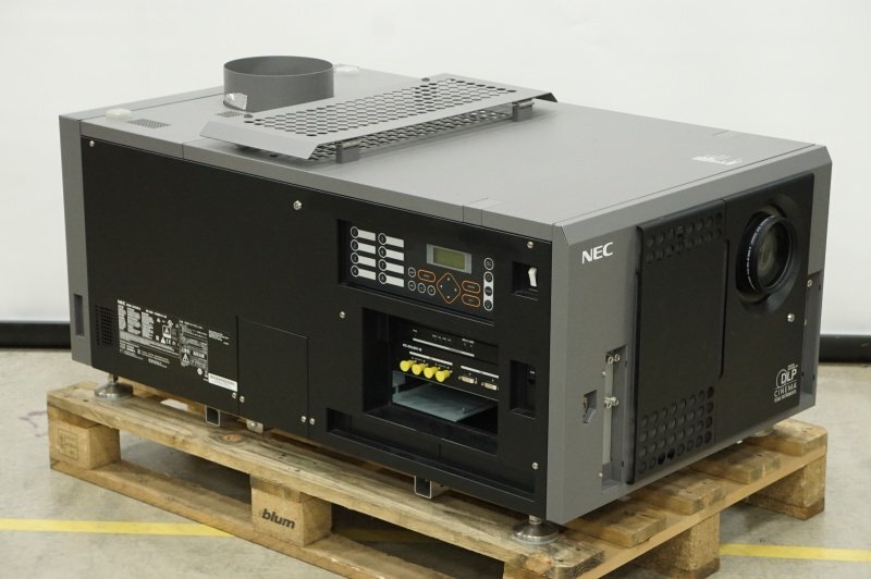 NEC NC3240S-A DLP Cinema Projector 33,000lm 4K 3D Compatible Lamp 1719 Hours