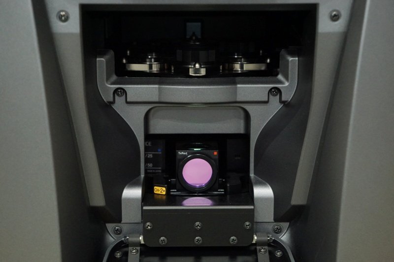 KEYENCE BZ-X810 Fluorescent Microscope [d1192592289]