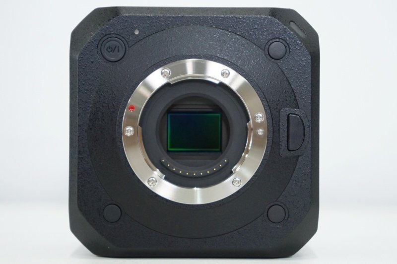 Panasonic LUMIX DC-BGH1 Mirrorless Camera Body [l1209566358]