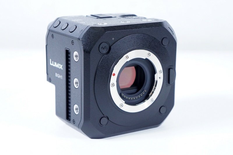 Panasonic LUMIX DC-BGH1 Mirrorless Camera Body [m1243122395]