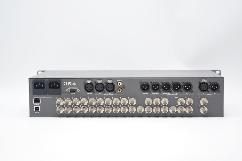 Blackmagic Design ATEM 4 M/E Broadcast Studio 4K Live Production Switcher [o1195447957]