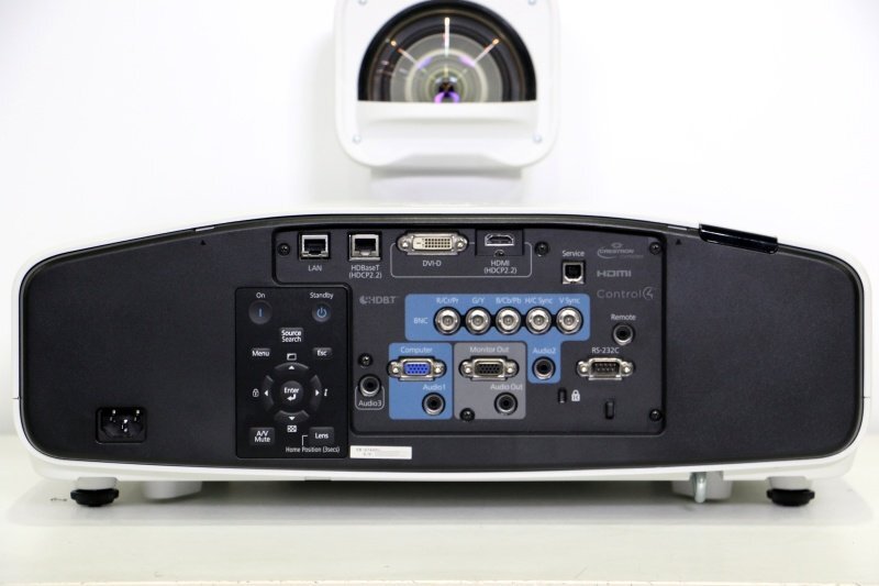 EPSON EB-G7400U Business Projector [j1195834340]