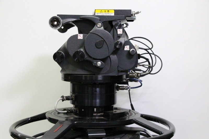 Shotoku TE-21VR Dutch Head and TP-70VR Pedestal Broadcast Camera Support [d1219817841]