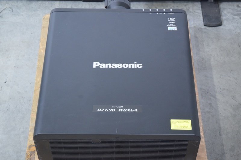 Panasonic PT-RZ690JLB DLP Projector 6000lm with ET-DLE020 Lens [k1236619879]