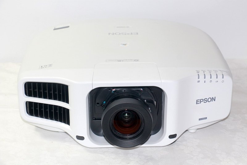 EPSON EB-G7000W Projector with ELPLM08 Lens 6500 Lumens WXGA [f1241287286]