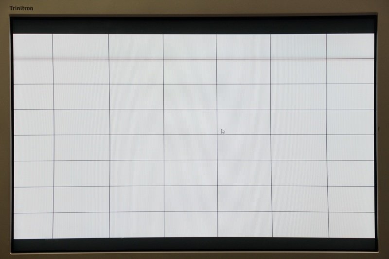 Sony GDM-FW900 24-inch Trinitron Multiscan Display [w1243160712]