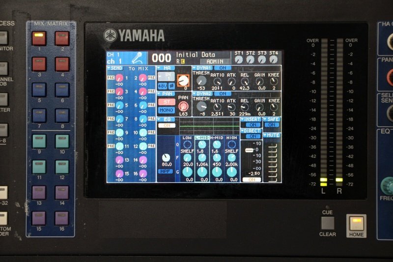 Yamaha LS9-16 Digital Mixing Console [l1244918533]