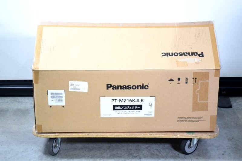 Panasonic PT-MZ16KJLB LCD Projector 16000lm [1245036101]