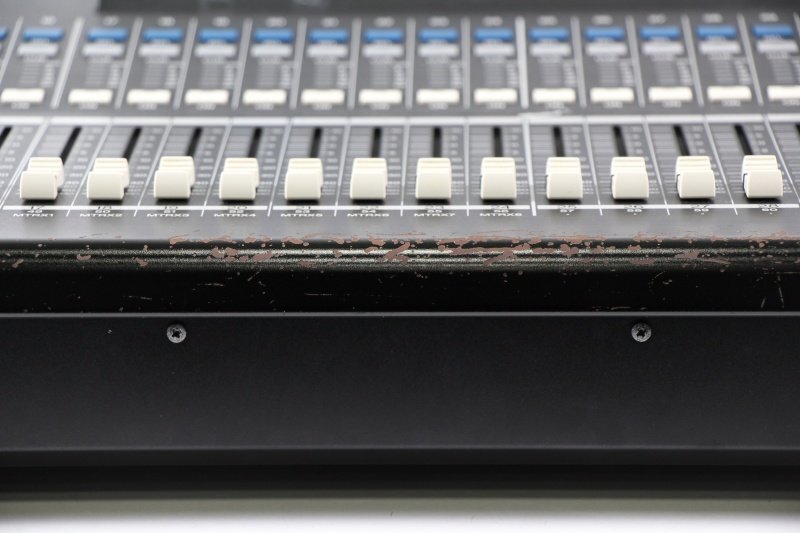 Yamaha LS9-32 Digital Mixing Console [j1245079754]