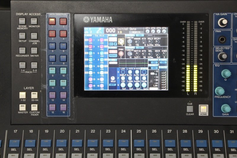 Yamaha LS9-32 Digital Mixing Console [j1245079754]