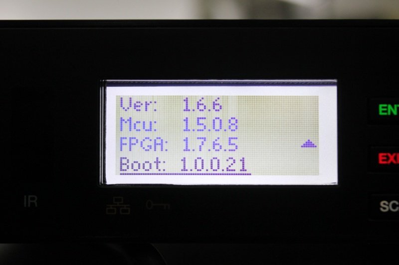 SHURE ULXD4D Dual Channel Digital Wireless Receiver 482mm x 42mm x 274mm [f1247704186]