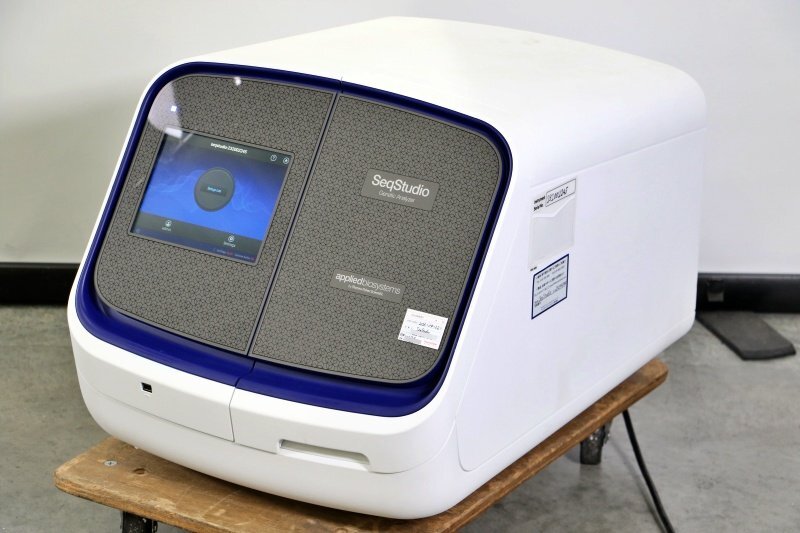 Applied Biosystems Seq Studio Genetic Analyzer [h1249963478]