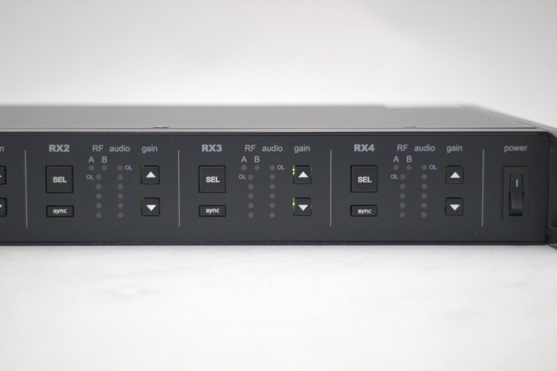 SHURE ULXD4Q Wireless Receiver [e1211145073]