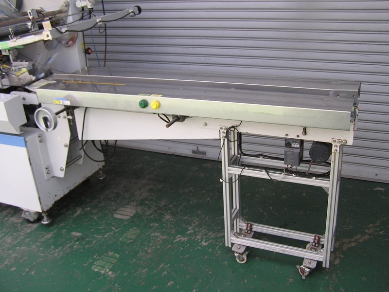Suzuki SP153N Horizontal Pillow Packaging Machine 3-Phase 200V 600kg