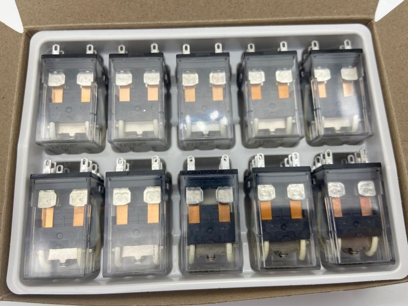 OMRON MY2ZN-D2 Mini Power Relay Set of 100 DC24V [n1211413582]