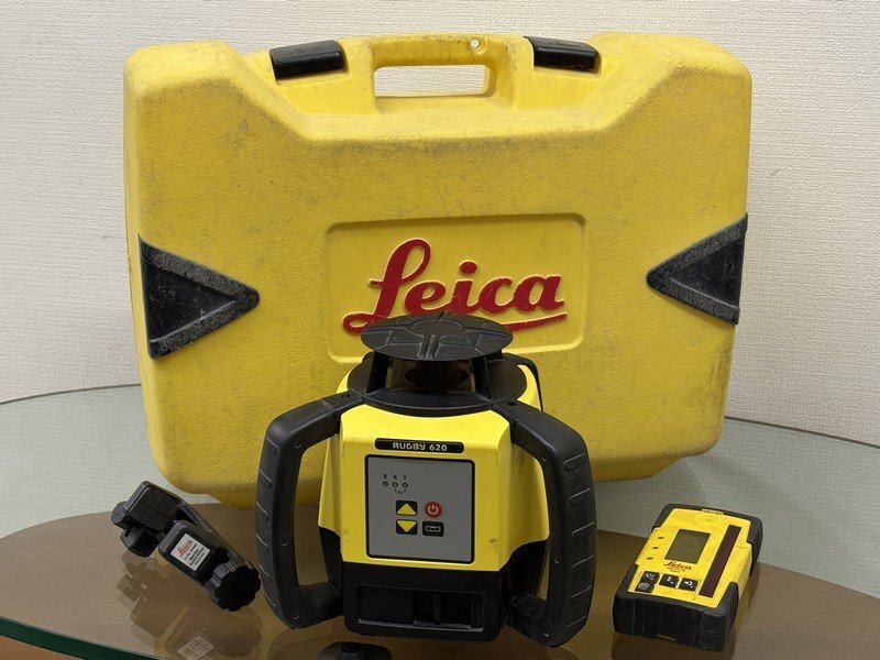 Leica Geosystems Rugby 620 Rotating Laser Level with RE160 Receiver and Vice [e1213588533]