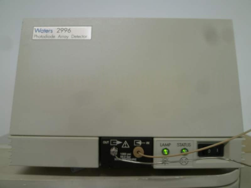 Waters 2996 PDA Detector and 2795 Alliance HPLC System [o1226758477]