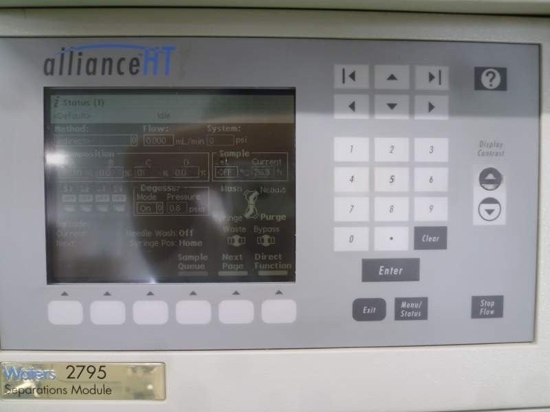 Waters 2996 PDA Detector and 2795 Alliance HPLC System [o1226758477]