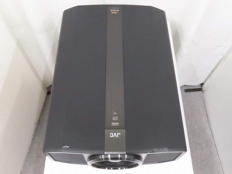 JVC DLA-Z1J Projector with 3D Transmitter [e1245760637]