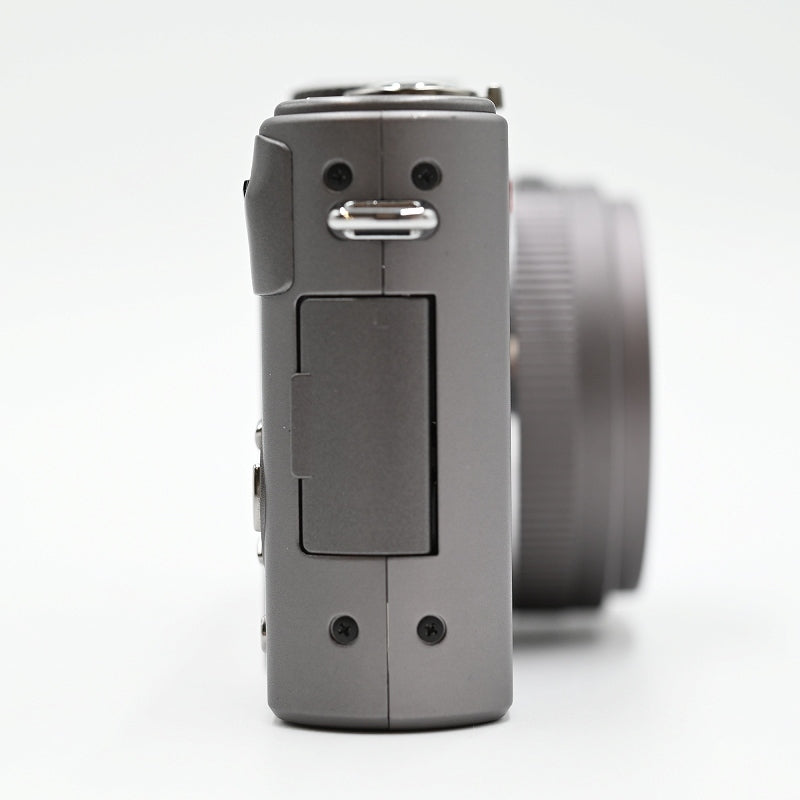 Leica D-LUX5 Titanium Limited 1000 Compact Digital Camera [j1190305717]