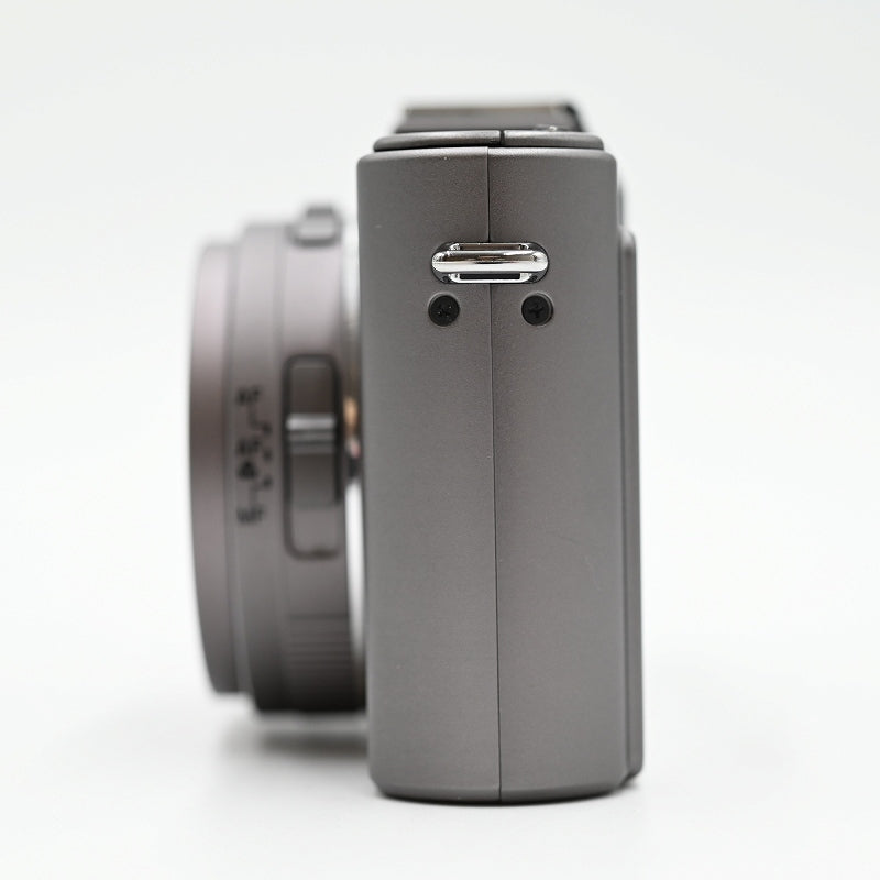 Leica D-LUX5 Titanium Limited 1000 Compact Digital Camera [j1190305717]