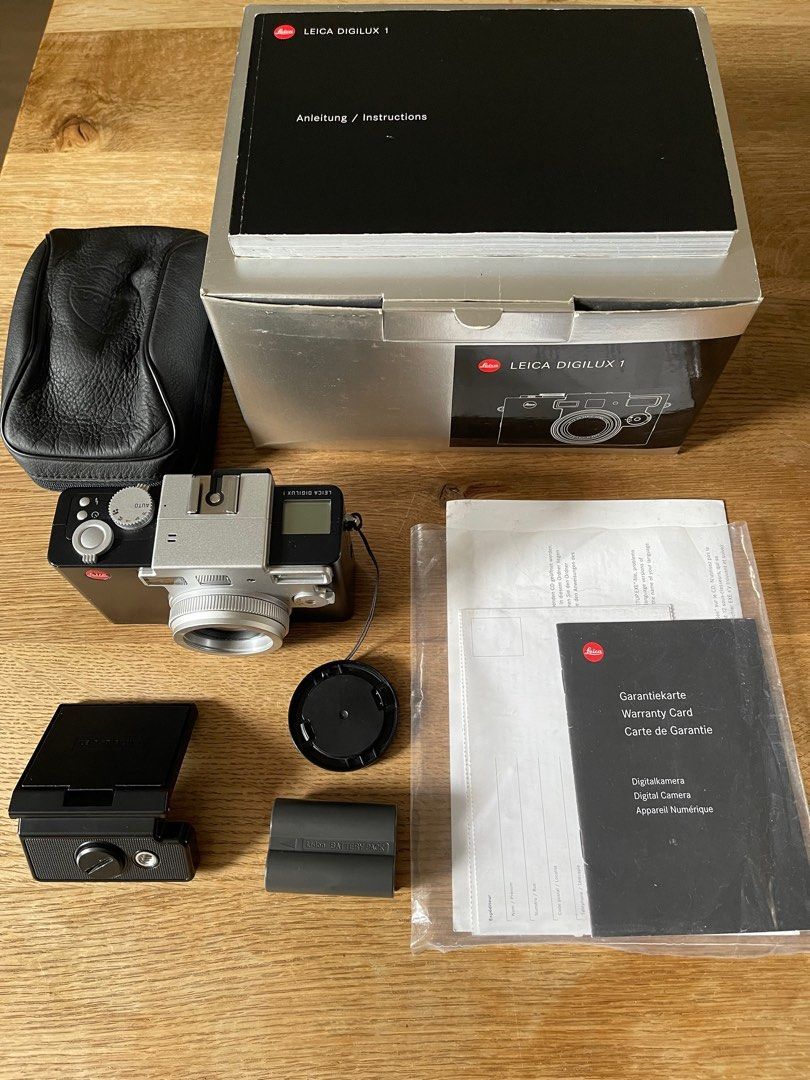 Leica DIGILUX 1 Digital Camera [k1189901804]