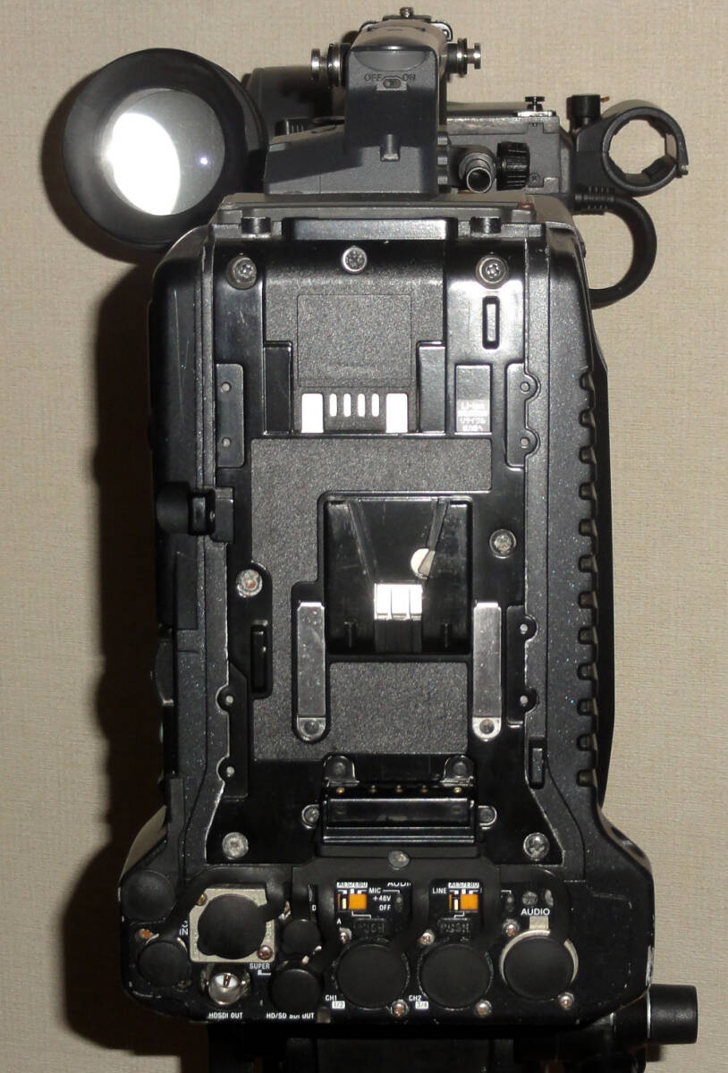 SONY HDW-650 HDCAM Camcorder with Accessories [m1246239714]