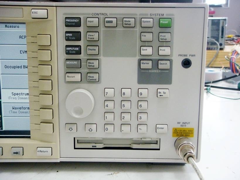 HP E4406 VSA Transmitter Tester 4GHz [r1051270577]