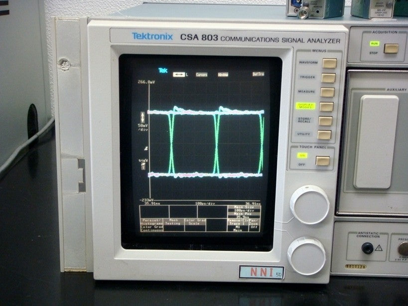 Tektronix CSA803 Digital Oscilloscope Mainframe [g1103769184]