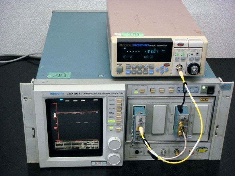 Tektronix CSA803 Digital Oscilloscope Mainframe [g1103769184]