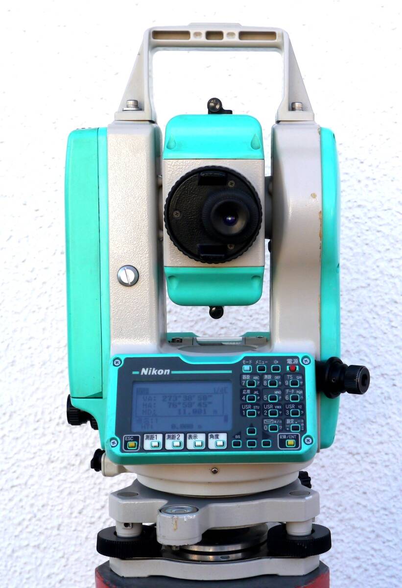 Nikon NST-305C Total Station with Dual-Sided Monitor [n1247564343]