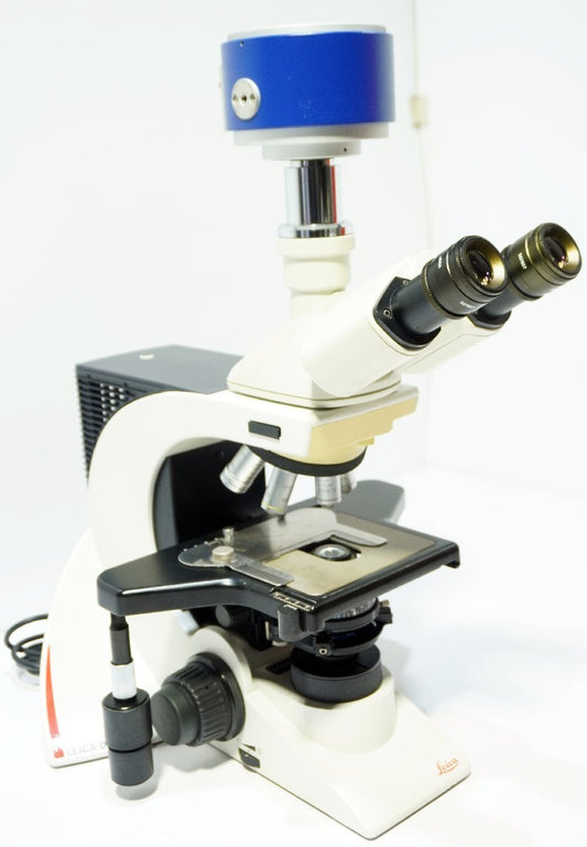 Leica DM2000 LED Upright Microscope with N PLAN and HI PLAN Objective Lenses [u1194921978]