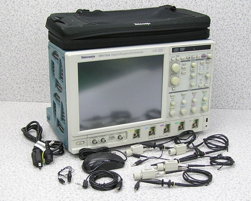 Tektronix DPO7254 Digital Phosphor Oscilloscope [q1208285646]