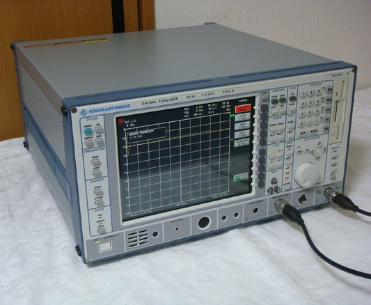 Rohde & Schwarz FSIQ3 Spectrum Analyzer 20Hz-3.5GHz with Tracking Generator [1100409157]