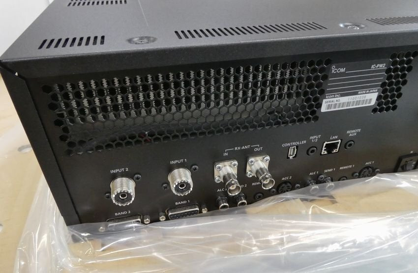 ICOM IC-PW2 HF/50MHz 1KW Linear Amplifier [l1215462240]