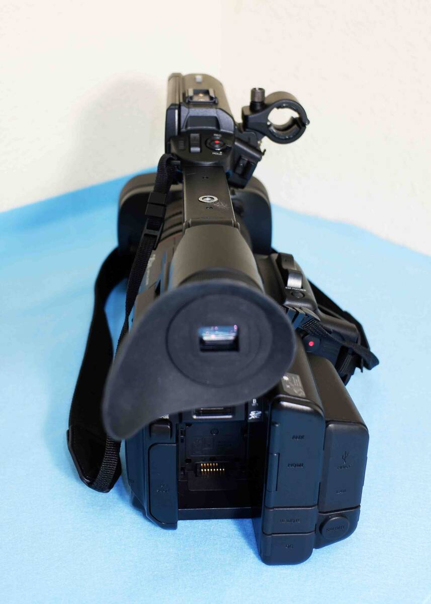 JVC GY-HC500 4K HDR Video Camera [m1232215290]