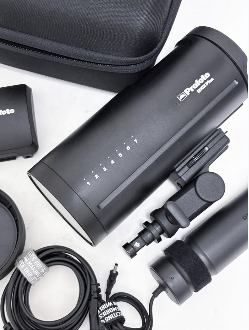 Profoto B10x Plus with Case Strobe Lighting [g1242806591]