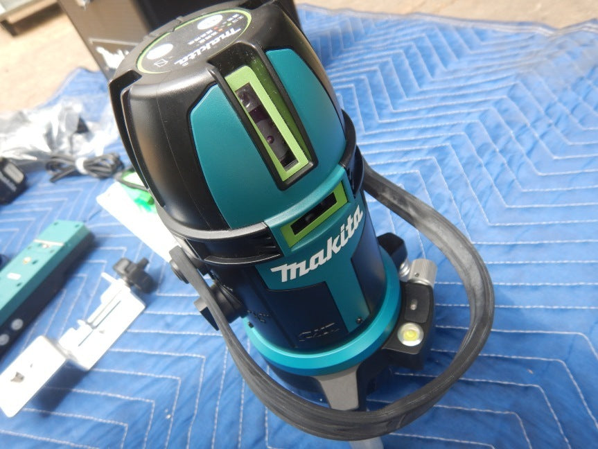 Makita SK314GDZN Green Laser Level with 2 Batteries 10.8V 4.0Ah Set [q1236368776]