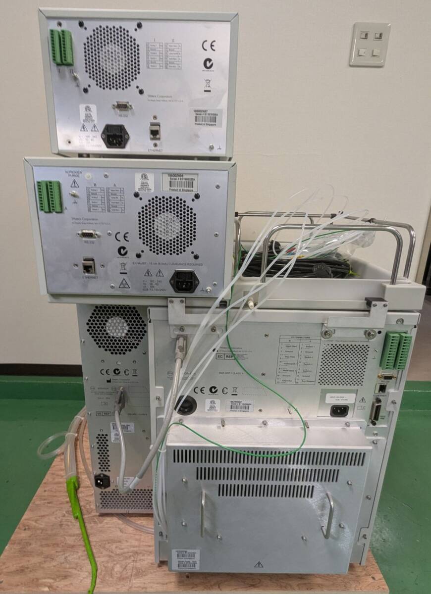 Waters e2695 HPLC Separation Module with UV/VIS Detector and PDA Detector 2489 2998 [t1249776598]