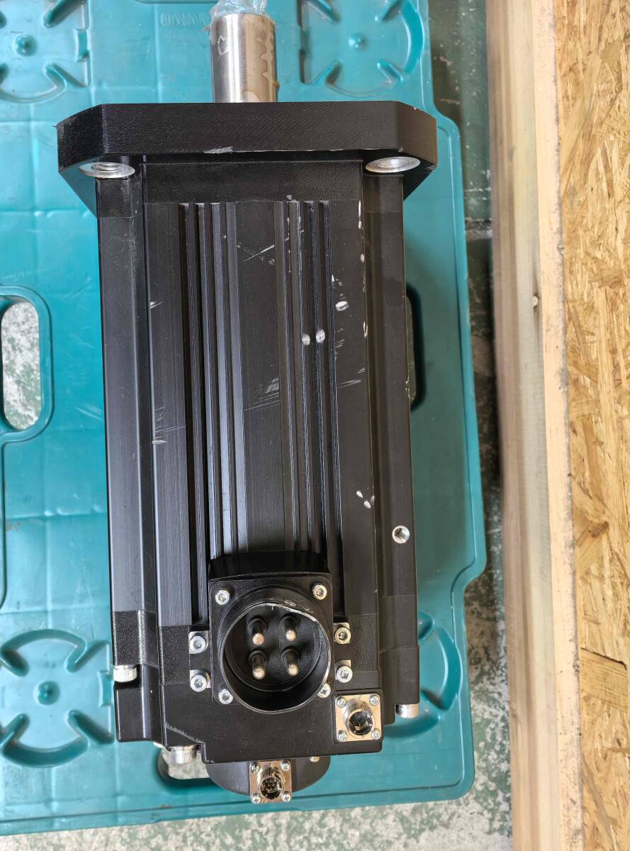 MITSUBISHI HF-H903BS-A48 AC Servo Motor [q1181438625]