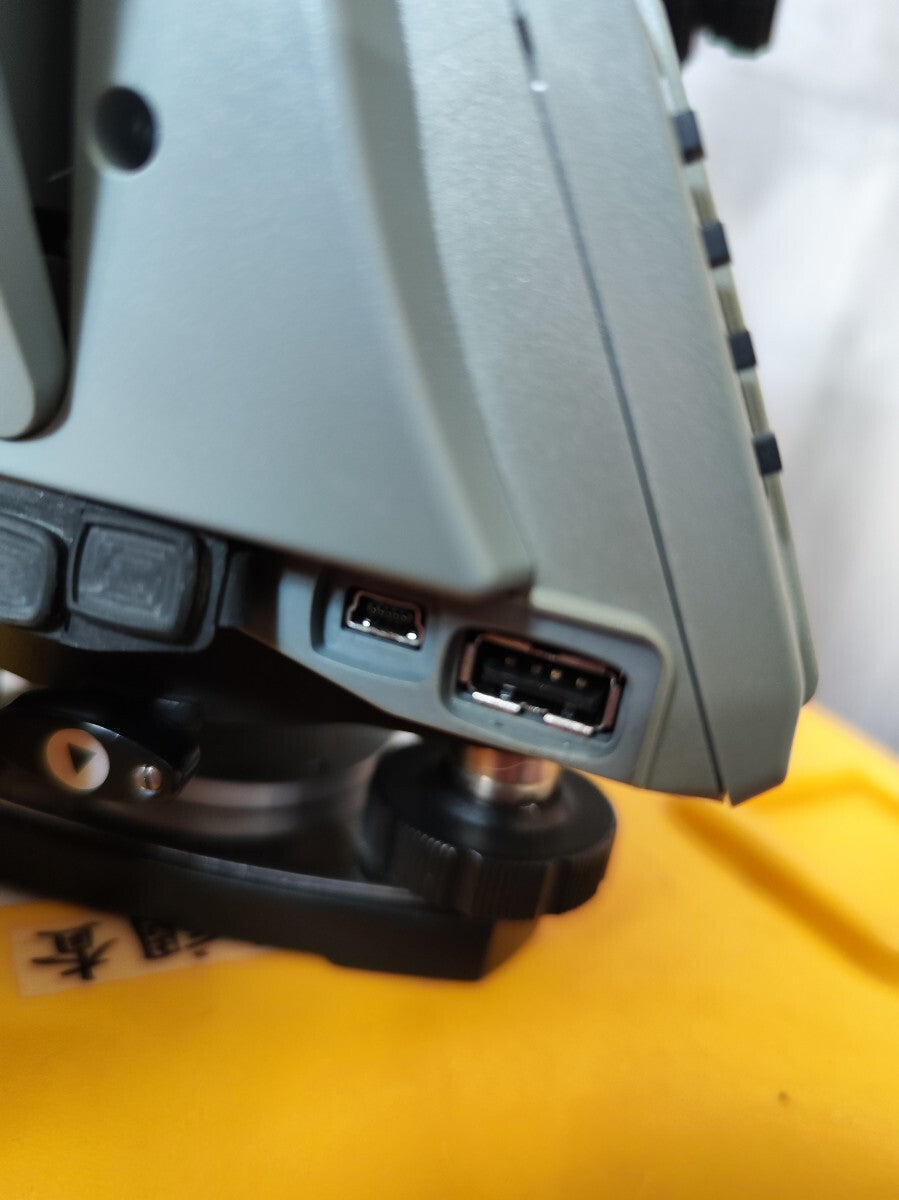 Trimble C5 Total Station Surveying Equipment with Case and 20cm Pin Mirror [m1247936966]
