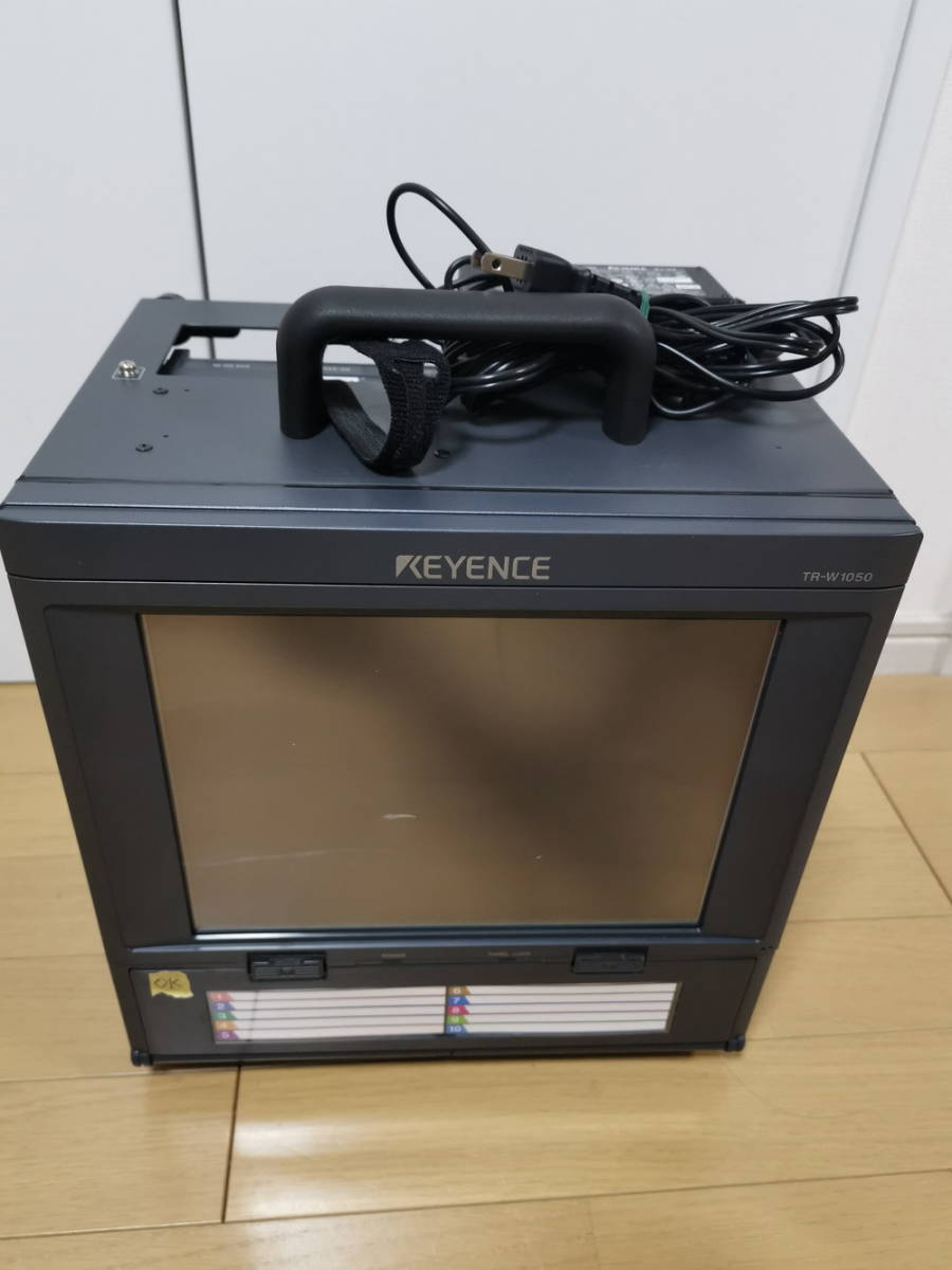 Keyence TR-W1050 TR-TH08 Portable Data Recorder 10-inch Touchscreen (open box) [o1124543891]