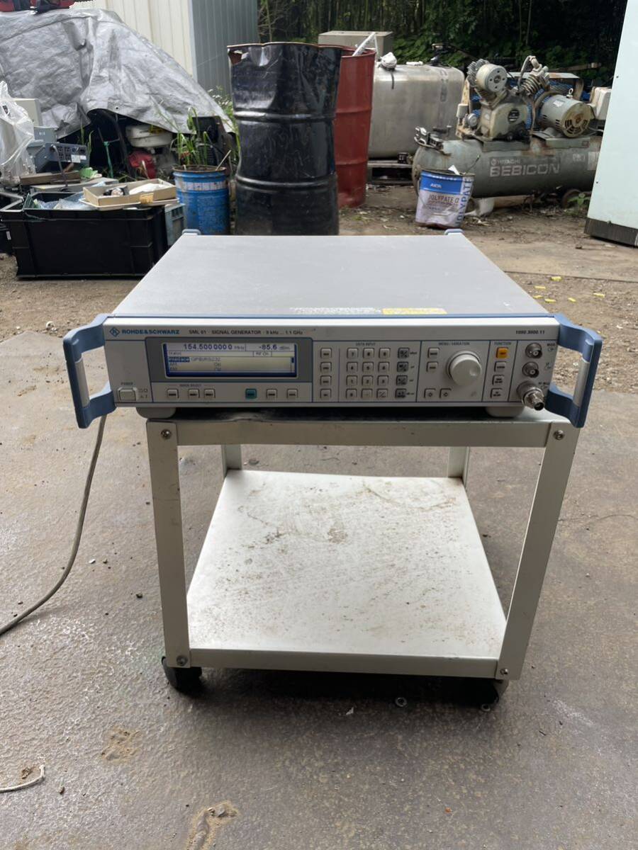 Rohde & Schwarz SML01 Signal Generator [m1135293099]