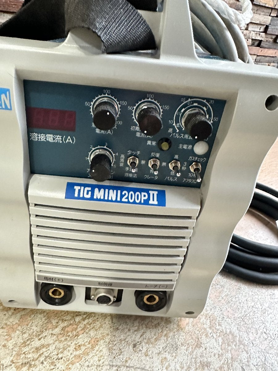 Daihen VRTPM-202 Inverter Compact DC TIG Welder with Pulse [d1161476203]