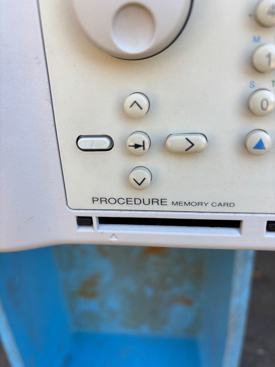 Fluke 9100 Universal Calibration System (for parts or not working) [o1166536518]